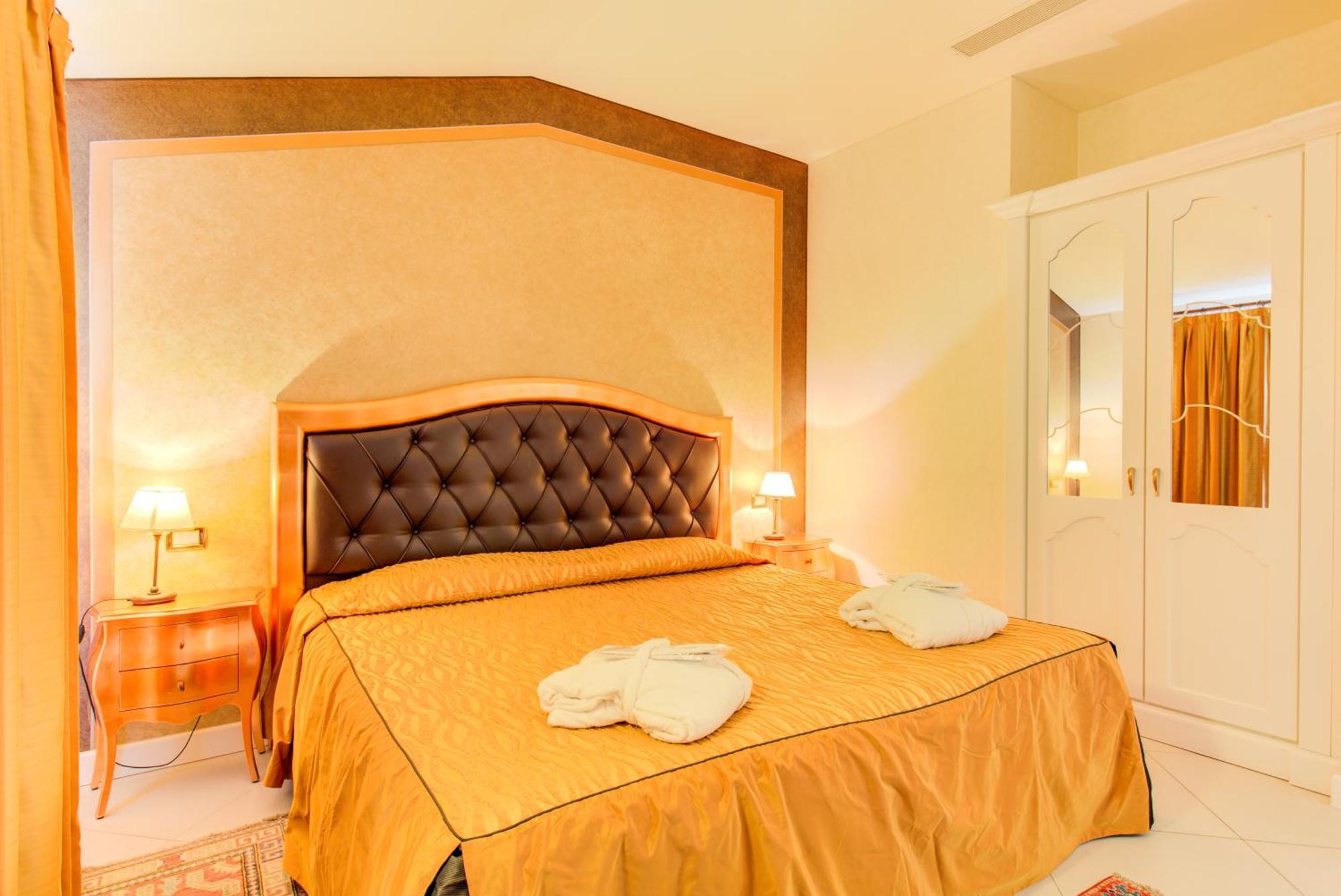 Monastero Resort & Spa ソイアーノ・デル・ラーゴ エクステリア 写真