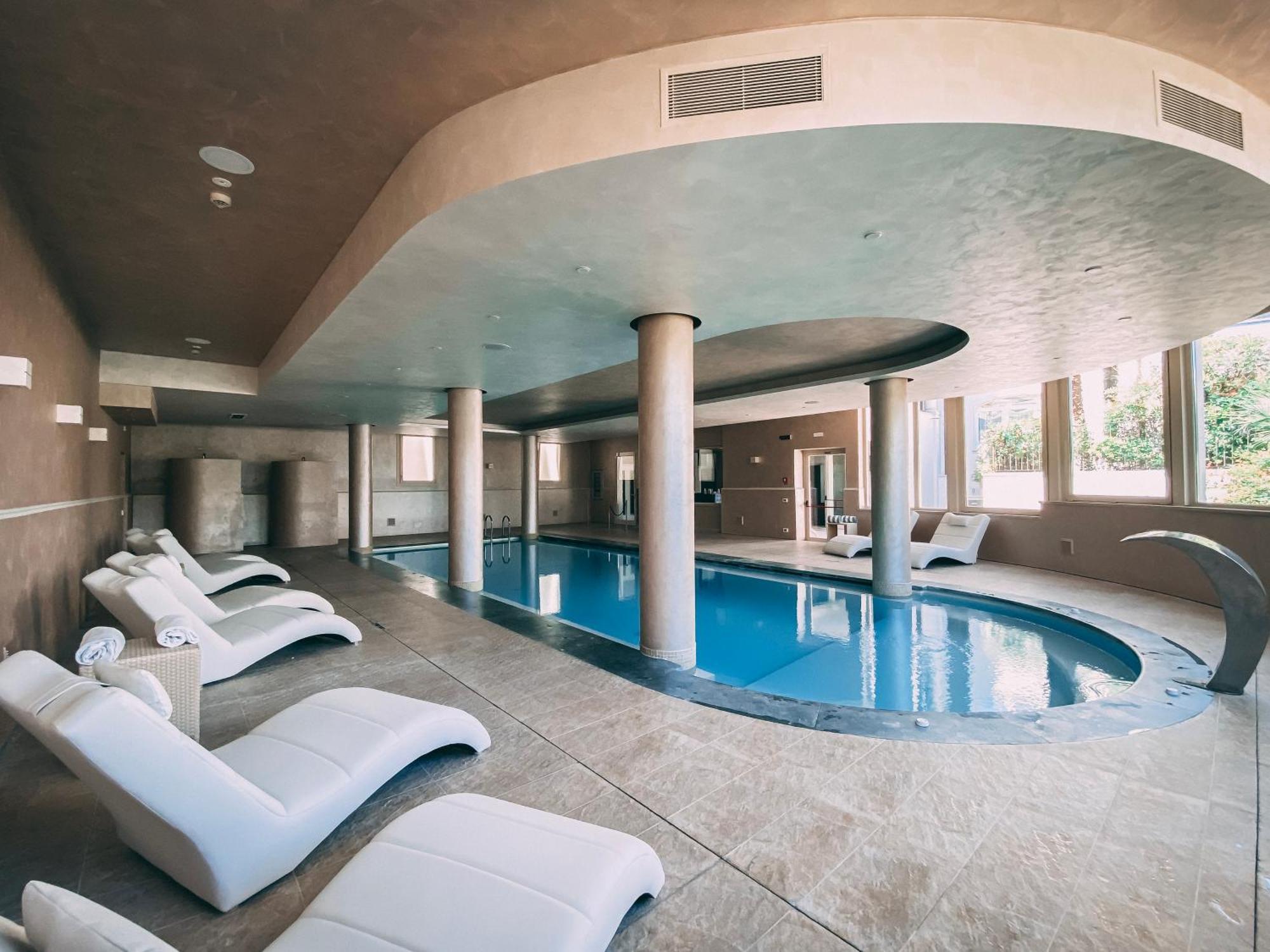 Monastero Resort & Spa ソイアーノ・デル・ラーゴ エクステリア 写真